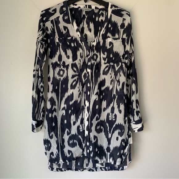 Athleta Ikat Bloom Kaftan Swim Cover Up
Blue White shirt Dress - Picture 2 of 12
